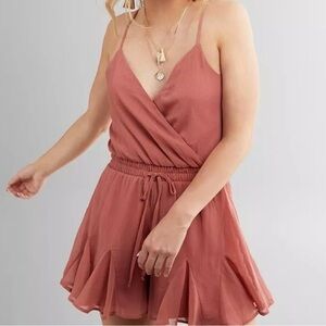 Trixxi Crinkle Chiffon Romper Size Small